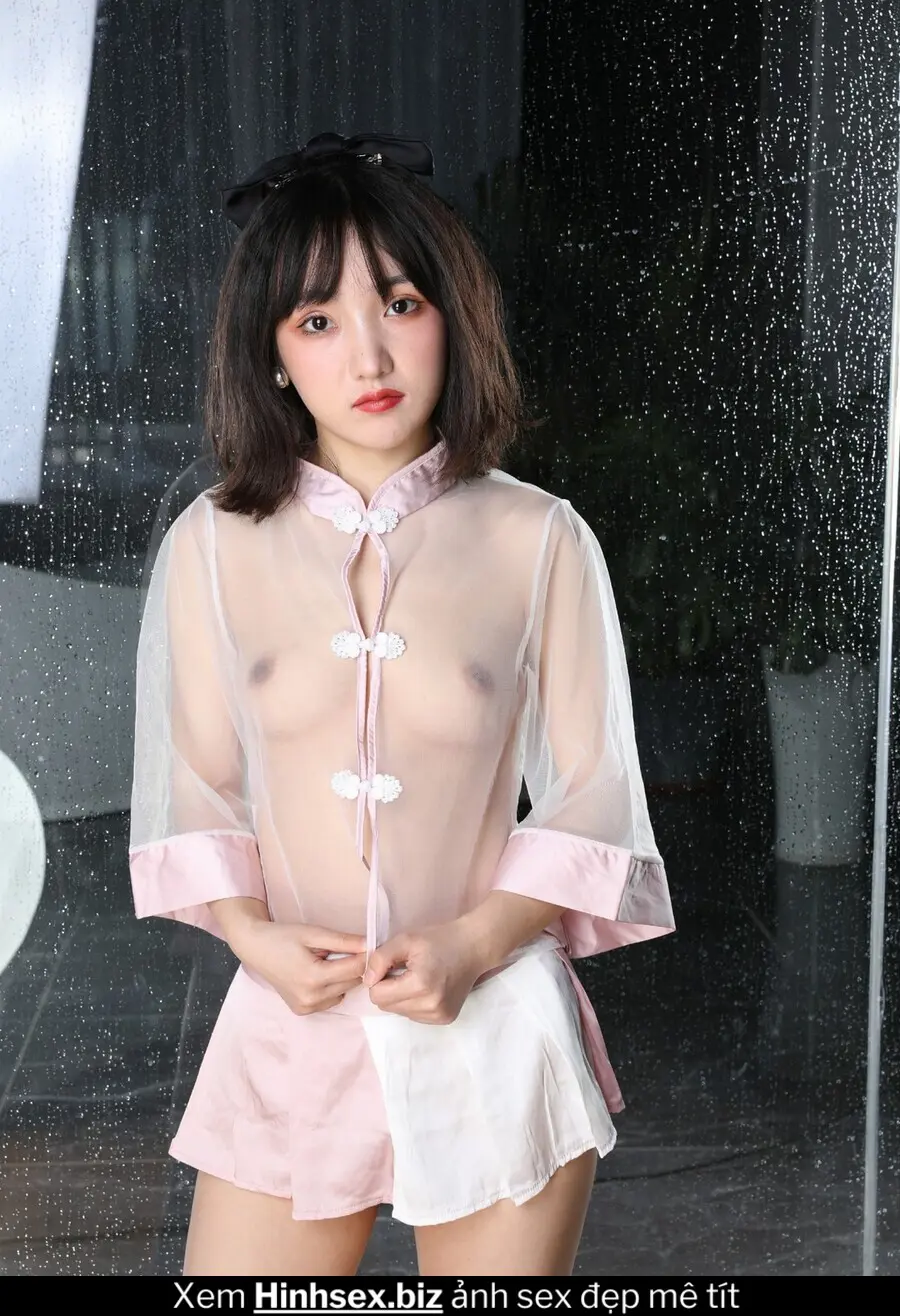 Ảnh girl xinh mới lớn nude hình 2